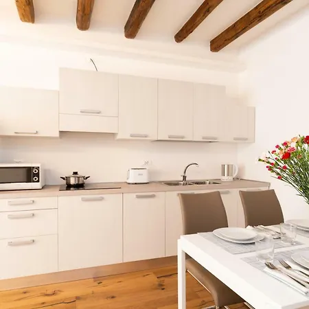 Apartment Ca' Zaccaria *